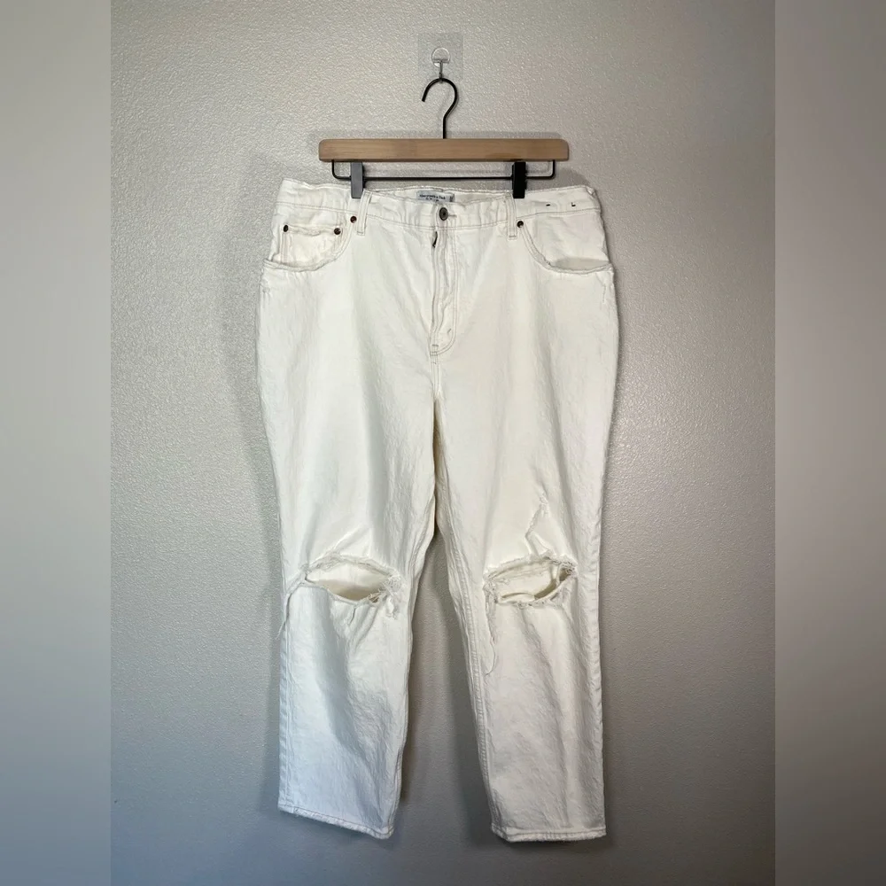 Abercrombie & Fitch The '90s Straight Ultra High Rise Curve love jeans 34 B28